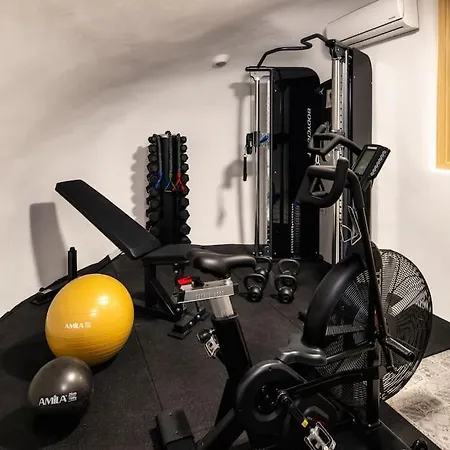 Villa Mystagoge Retreat Cave With An Indoor Pool And Gym Vóthon Exterior foto