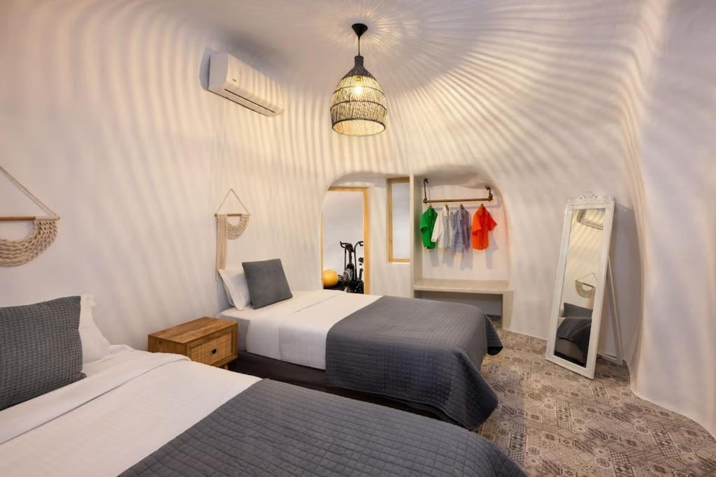 Mystagoge Retreat Cave With An Indoor Pool And Gym * Vothon