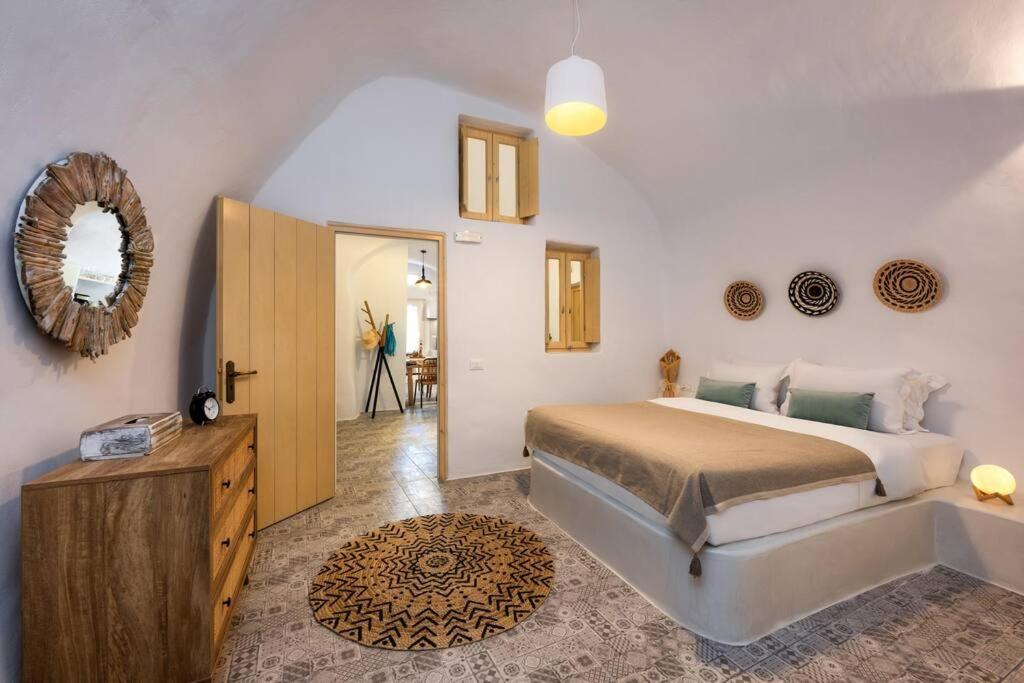 Mystagoge Retreat Cave With An Indoor Pool And Gym *